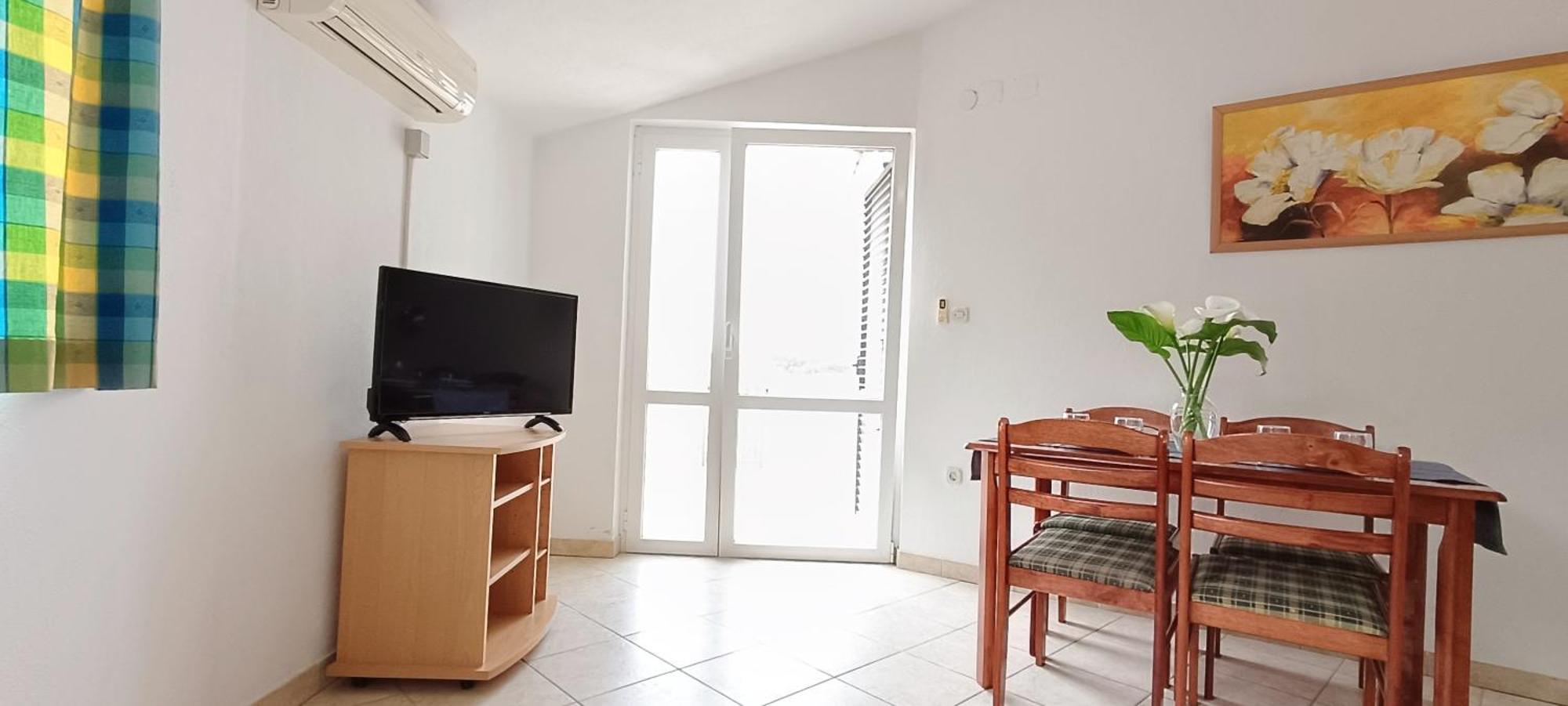 Apartments Roko Lalin ปาโกชตาเน ภายนอก รูปภาพ