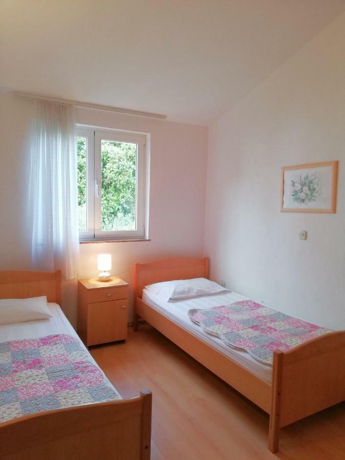 Apartments Roko Lalin ปาโกชตาเน ภายนอก รูปภาพ
